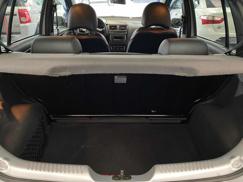 Volkswagen Fox 2016 1.6 Rock In Rio Total Flex 5p
