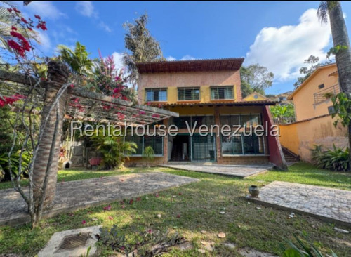 Casa Colonial Que Combina Confort Y Estilo En Venta Ubicada En El Hatillo 25-17968