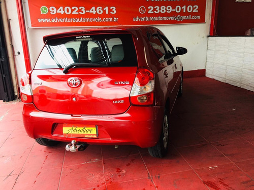 Imagem 10 de 11 de Toyota Etios Hatch Xs 1.5 Flex Ano: 2014 Vermelho Completo