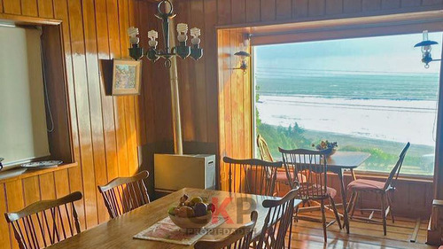 Casa En Primera Línea Frente Al Mar/ Gran Vista