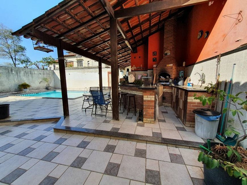 Imagem 23 de 24 de Casa De Dois Pavimentos Com Excelente Planta Em Num Dos Bairros Mais Tranquilos De Vitória - Es - So0002_imv