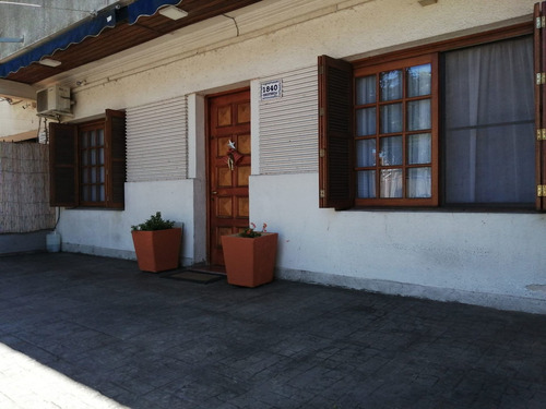 Imagen 2 de 30 de Casa 4 Dorm. Venta Malvin Barbacoa Cerrada Fondo
