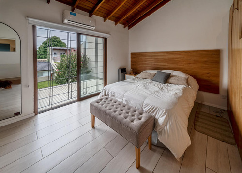 Venta Casa 5 Ambientes En Carapachay Con Pileta Apto Crédito