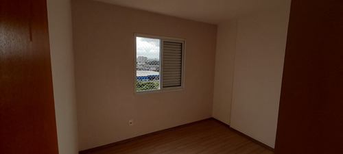 Residencial Plaza De Espanha Ii - Utinga - Av. Utinga - Apartamento Reformado
