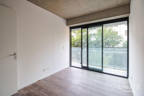 Tres Ambientes En Venta En El Piso 6 Con Cochera. Quartier Del Bajo. Torre 2
