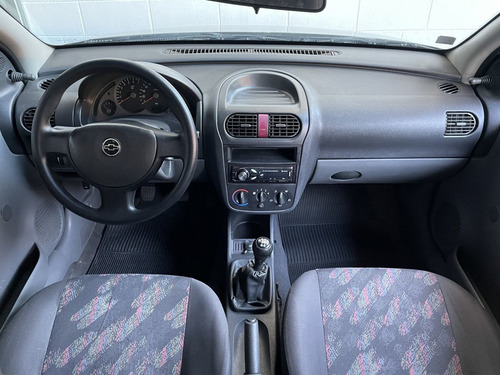 Chevrolet Corsa Sedan 1.8 4p Flex