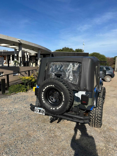 Jeep Ika 4x4 Motor Ford V8