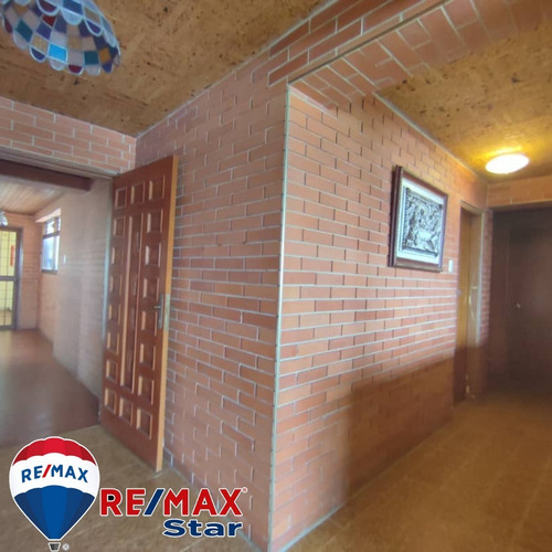 Imagen 10 de 15 de En Venta Espacioso Apartamento Zona Centro Residencia Torre Venezolana