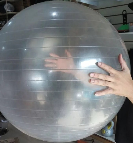 Imagem 4 de 4 de Bola Suiça 65 Cm C/ Bomba Pilates Fitness Transparente Live