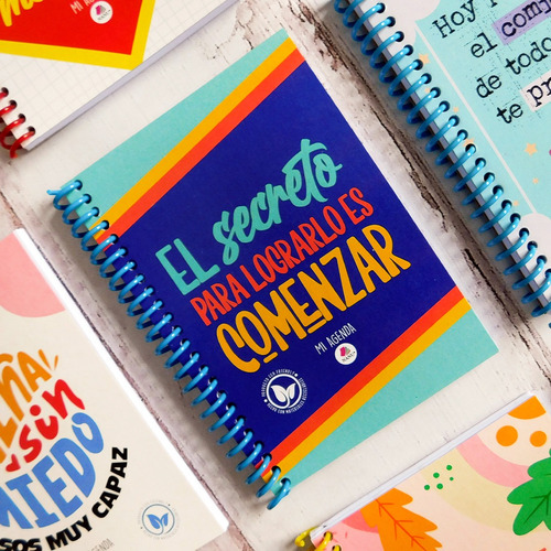 Agenda Frases Tamaño A6 Perpetua B&n 