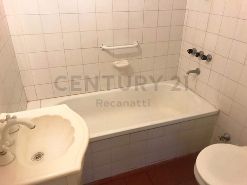Departamento De 4 Ambientes A La Calle Zona Constitución Id 15319