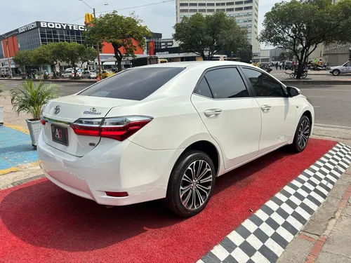 Toyota Corolla SEG 1.8 AT