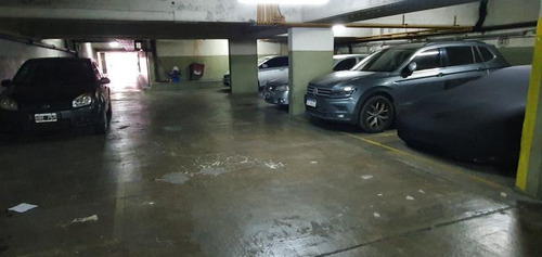 Imagen 3 de 5 de Cochera Fija Cubierta En Planta Baja, Sin Rampa Ni Elevadores! - Barrio Norte