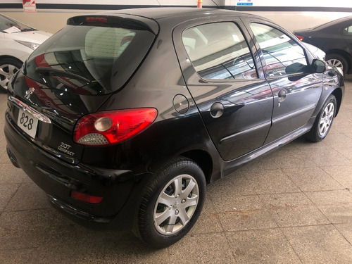 Peugeot 207 1.4 Full 2011 Financiamos