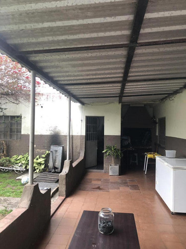Imagen 9 de 11 de Venta - Casa - Bella Vista