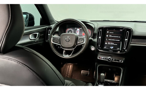 Volvo XC40 1.5 T5 RECHARGE R-DESIGN GEARTRONIC