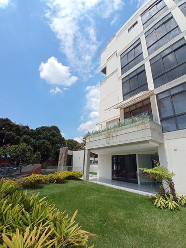 Imagen 2 de 17 de Vendo Apartamento 150m2 4h/4b/4p La Castellana
