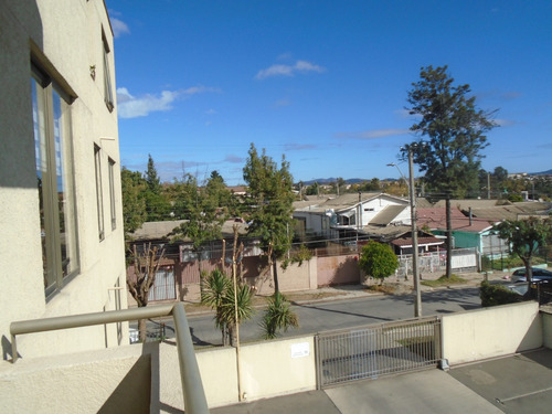 A Tres Cuadras Del Centro De Villa Alemana.
