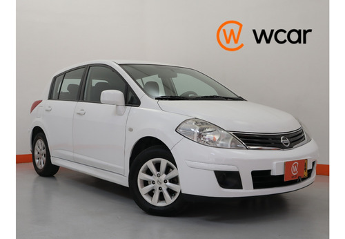 Nissan Tiida 1.8 Visia 5 p