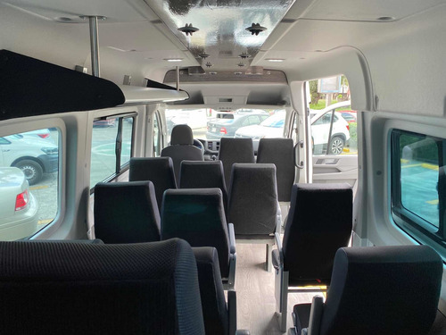 Imagen 10 de 14 de Volkswagen Crafter 2.0 Pasajeros 3.88 Ton Lwb Caja Extendida