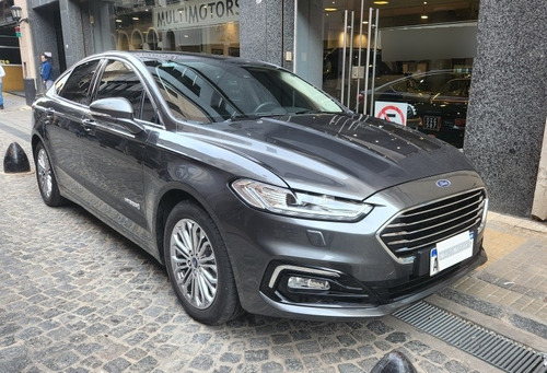 Imagen 3 de 8 de Ford Mondeo Titanium Hibrido 2021
