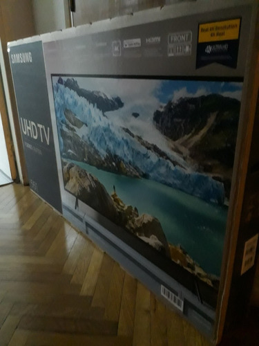 Televisión Samsung Uhd 4k 55' 0 Km Con Pantalla Rota.