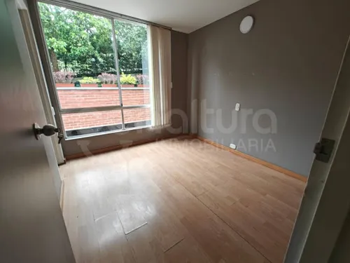 Apartamento En Arriendo Los Balsos 472-7028