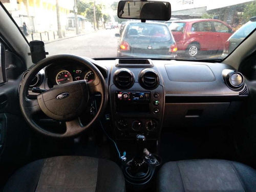 Imagem 6 de 8 de Ford Fiesta 2011 1.0 Flex 5p