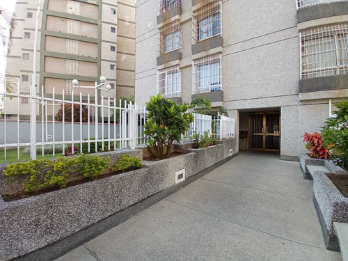 Imagen 27 de 30 de Se Vende Lindo Apartamento 137.5 M² 3h+serv/3b/2p La Ciudadela