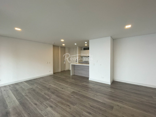Apartamento En Arriendo En El Tesoro. Cod A776222