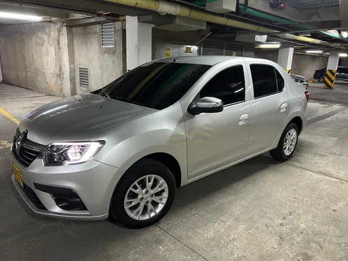 Renault Logan 1.6 Authentique / Life