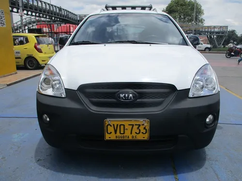 Kia Carens EX 2000CC AT AA
