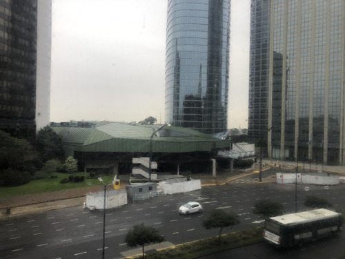 Oficina En Alquiler Ubicado En Catalinas, Capital Federal, Buenos Aires