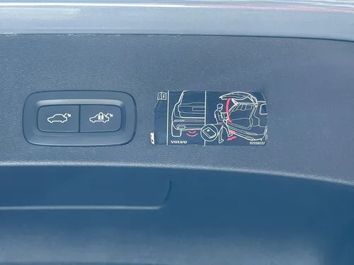 Volvo XC40 T4 MOMENTUM 2.0 AT