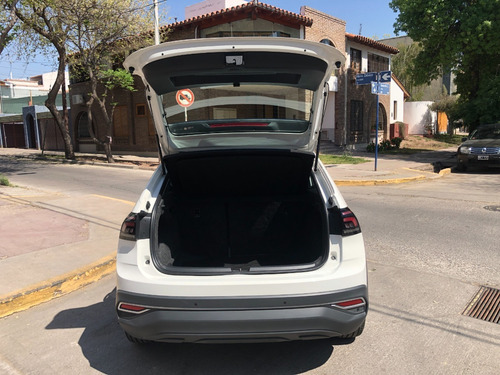 Imagen 16 de 20 de Volkswagen Nivus 170 Tsi Mt