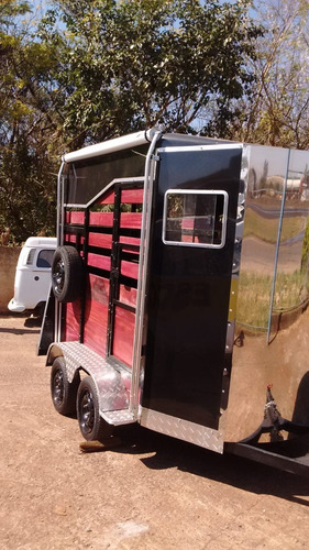 Imagem 3 de 6 de Carretinha Para Transporte De Cavalo