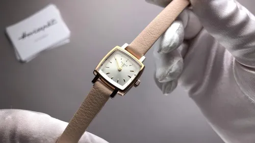 T0581093603100 top