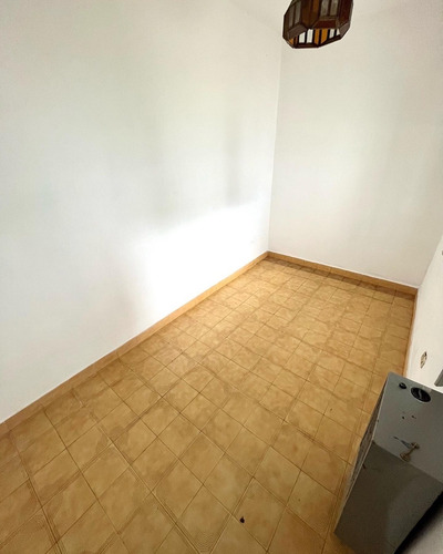 Imagen 3 de 8 de Venta Local Comercial Mas Casa