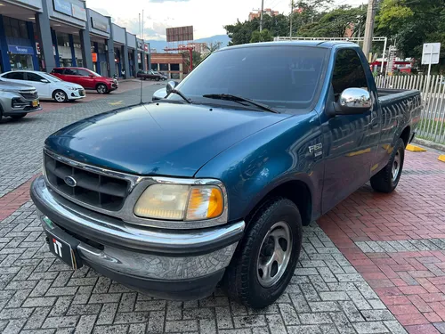 Ford F-150 Lobo XLT 5.2 At 4x2