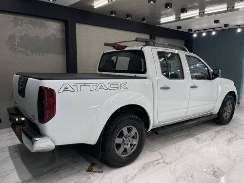 Nissan Frontier Svatk4xa