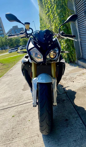 Imagen 6 de 10 de Bmw S 1000 R Tricolor C/ Akrapovic