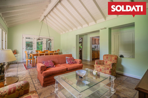 Highland Cc , Casa En Venta, Lote De 2746 Metros, Excelente