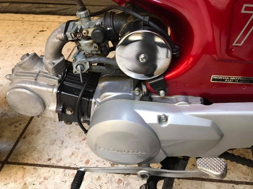 Imagen 6 de 10 de Honda Dax St 70