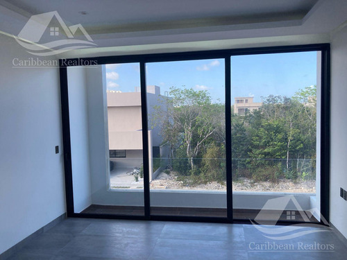 Casa En Venta En Via Cumbres Cancun