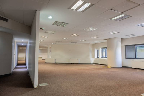 Imagen 13 de 22 de Oficinas Alquiler Retiro