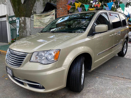 Imagen 1 de 15 de Chrysler Town & Country 2011 3.6 Touring At