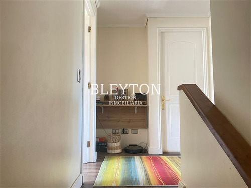 Casa En Venta En Los Almendros Reñaca