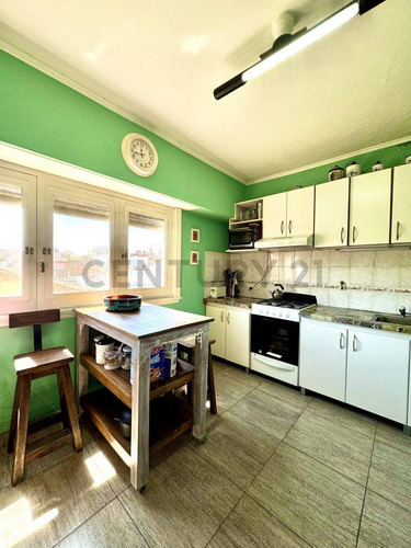 Venta De 2 Casa De 6 Ambientes 4 Dormitorios, Tigre Centro ...