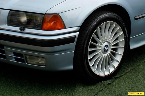BMW Serie 3 2.5 325i E36