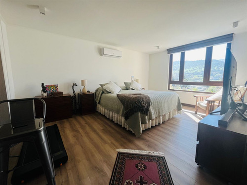 Casa En Venta De 5 Dorm. En Condominio /colegio Mayflower